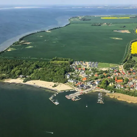 Ferienhaus Am Streler Sund * Garz (Rugen)